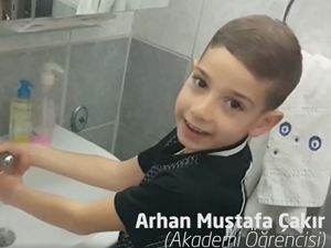 Yenicami akademiden mesaj var