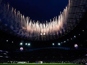 Tottenham stadına kavuştu